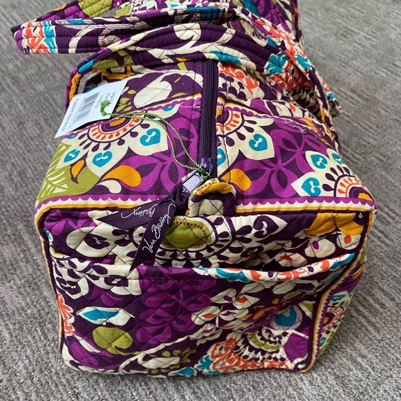 Vera Bradley Plum Crazy Paisley Pattern Large Travel Duffel - Picture 4 of 6